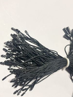 ユニバーサル ブラック ハング タグ ストリング 固定具 ロゴフリー 円筒形 3本糸ナイロンロープ
