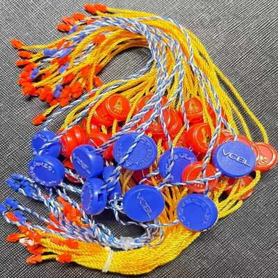 衣料品のタグ付け 珠 吹き上げステンレスシールシート 靴用部品に適した 優れた表面仕上げと強化耐久性を提供する